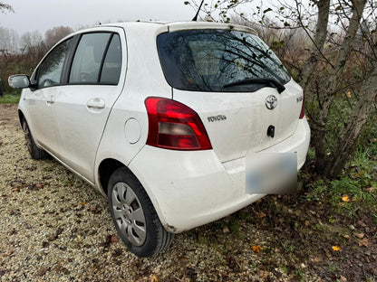 TOYOTA - YARIS (2009 - km 200.000 - Benzina)