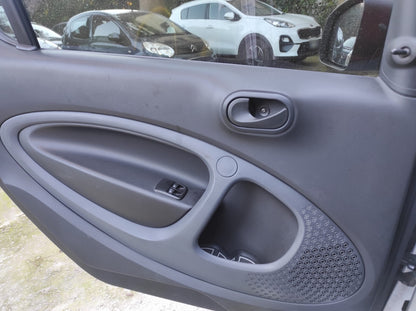 SMART - FORTWO (2016 - km 130.000 - Benzina)