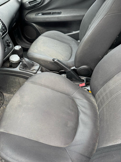 FIAT - PUNTO (2015 - km 160.000 - Diesel)