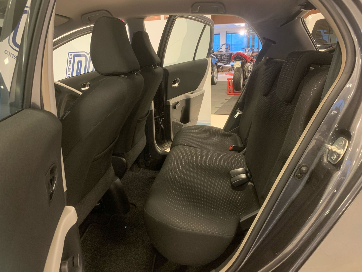 TOYOTA - YARIS (2011 - km 133.000 - Diesel)
