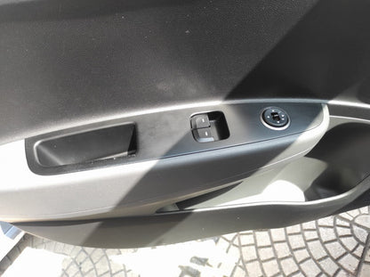 HYUNDAI - I10 (2018 - km 67.000 - Benzina)