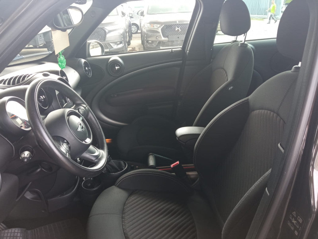 MINI - COOPER SD COUNTRYMAN (2015 - km 157.859 - Diesel)