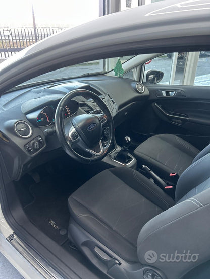 FORD - FIESTA (2013 - km 155.000 - Benzina)