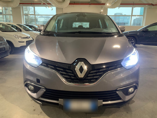 RENAULT - SCENIC (2017 - km 112.100 - Diesel)