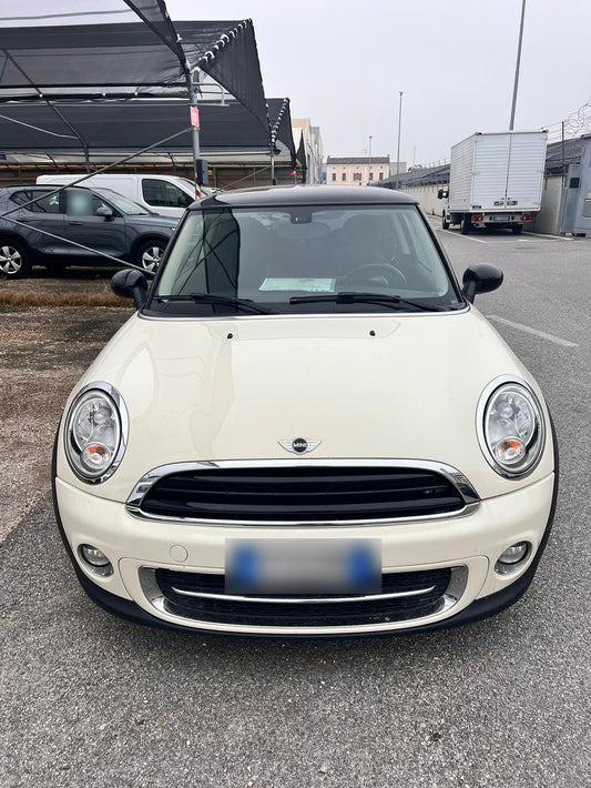 MINI - COOPER D (2014 - km 179.000 - Diesel)