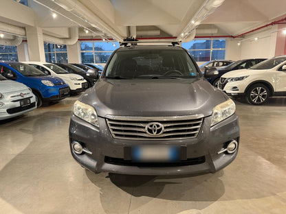 TOYOTA - RAV 4 (2011 - km 129.646 - Diesel)
