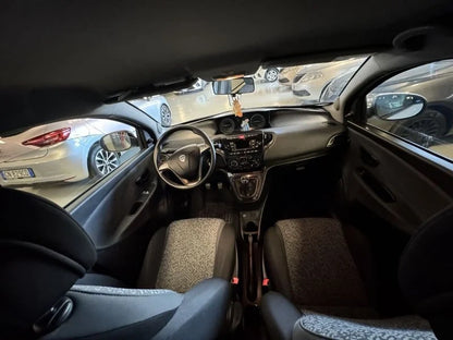 LANCIA - YPSILON (2019 - km 31.100 - Benzina)